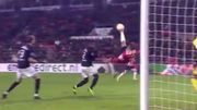 Le petit bijou à la retourne de De Jong avec "l'invincible PSV" Le petit bijou à la retourne de De Jong avec "l'invincible PSV"