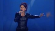En 1999, Larusso chante " Il suffira " En 1999, Larusso chante " Il suffira "