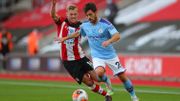 Un lob somptueux d'Adams offre la victoire de Southampton face à Manchester City Un lob somptueux d'Adams offre la victoire de Southampton face à Manchester City