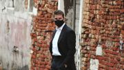 Tom Cruise, masqué, sur le plateau du prochain "Mission : Impossible" Tom Cruise, masqué, sur le plateau du prochain "Mission : Impossible"