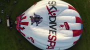 Les clients sont mis à contribution, c'est aussi eux qui mettent le ballon dans les meilleures conditions. Les clients sont mis à contribution, c'est aussi eux qui mettent le ballon dans les meilleures conditions.