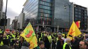 Gilets jaunes à Bruxelles: de plus en plus de monde à Bruxelles (photos) Gilets jaunes à Bruxelles: de plus en plus de monde à Bruxelles (photos)