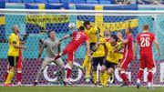 Robert Lewandowski est maudit avec la Pologne : l'improbable et malchanceuse double-transversale qui lui coûte un but Robert Lewandowski est maudit avec la Pologne : l'improbable et malchanceuse double-transversale qui lui coûte un but