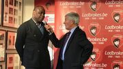 Basile Boli interviewé lors de la soirée du trophée Raymond Goethals Basile Boli interviewé lors de la soirée du trophée Raymond Goethals