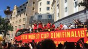 Environ 40.000 supporters ont fait la fête avec les Diables rouges à Bruxelles Environ 40.000 supporters ont fait la fête avec les Diables rouges à Bruxelles