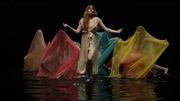 Danse mystique pour le dernier clip de Florence + The Machine Danse mystique pour le dernier clip de Florence + The Machine
