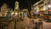 Le couvre-feu décrété en province d'Anvers est entré pour la première fois en vigueur à 23h mercredi soir. Le couvre-feu décrété en province d'Anvers est entré pour la première fois en vigueur à 23h mercredi soir.