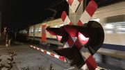 En 2017, 51 accidents se sont produits sur des passages à niveau en Belgique. En 2017, 51 accidents se sont produits sur des passages à niveau en Belgique.