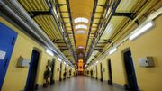 Mons : 3 gardiens agressés par un détenu à la prison Mons : 3 gardiens agressés par un détenu à la prison