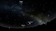 L'étoile Vega, la plus brillante de la constellation de la Lyre L'étoile Vega, la plus brillante de la constellation de la Lyre