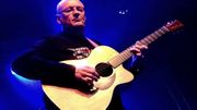 Jacques Stotzem : "La guitare, c'est vraiment une partie de soi-même" Jacques Stotzem : "La guitare, c'est vraiment une partie de soi-même"
