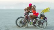 Les festivals "Burning Man" et "Afrika Burners" à découvrir dans une expo par le photographe belge Benoît Feron Les festivals "Burning Man" et "Afrika Burners" à découvrir dans une expo par le photographe belge Benoît Feron