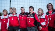 L'équipe "G-Voetbal" (ligue pour joueurs/joueuses à mobilité réduite en raison d'un handicap physique et / ou mental) du FC Gullegem participait à un tournoi de Pâques à Waregem. Seule équipe entièrement féminine, elles ont terminé le tournoi avec une victoire et deux défaites. Mais peu importe le résultat, sur le podium c'est "girl power" que les joueuses scandaient haut et fort! le 19avril 2019. L'équipe "G-Voetbal" (ligue pour joueurs/joueuses à mobilité réduite en raison d'un handicap physique et / ou mental) du FC Gullegem participait à un tournoi de Pâques à Waregem. Seule équipe entièrement féminine, elles ont terminé le tournoi avec une victoire et deux défaites. Mais peu importe le résultat, sur le podium c'est "girl power" que les joueuses scandaient haut et fort! le 19avril 2019.