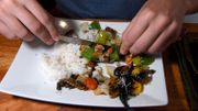 Scorpions ou tarentules: au Cambodge, un restaurant fait salle comble avec ses insectes cuisinés Scorpions ou tarentules: au Cambodge, un restaurant fait salle comble avec ses insectes cuisinés