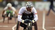 Peter Genyn bat son record du monde du 100 m en fauteuil roulant Peter Genyn bat son record du monde du 100 m en fauteuil roulant
