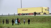 Les migrants guettent l'opportunité de rejoindre l'Angleterre Les migrants guettent l'opportunité de rejoindre l'Angleterre