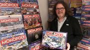 Didier Colart connaît très bien le Monopoly qu'il a personnalisé à de nombreuses reprises. Il est notamment le créateur de la version consacrée à Charleroi. Didier Colart connaît très bien le Monopoly qu'il a personnalisé à de nombreuses reprises. Il est notamment le créateur de la version consacrée à Charleroi.