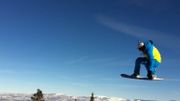 Denis Colle, 25 ans, un handicapé au moral en béton et athlète confirmé, spécialiste du snowboard. Il est l’un des deux paralympiques qui concourra à Sotchi ! Denis Colle, 25 ans, un handicapé au moral en béton et athlète confirmé, spécialiste du snowboard. Il est l’un des deux paralympiques qui concourra à Sotchi !