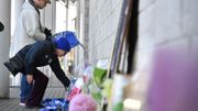 A Leicester, l'émotion des fans après le crash de l'hélicoptère du président du club de foot A Leicester, l'émotion des fans après le crash de l'hélicoptère du président du club de foot
