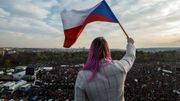250.000 manifestants à Prague contre le Premier ministre, 30 ans après la Révolution de velours 250.000 manifestants à Prague contre le Premier ministre, 30 ans après la Révolution de velours
