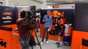 Can Oncu interviewé par l'équipe de la RTBF à Valence. Can Oncu interviewé par l'équipe de la RTBF à Valence.