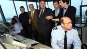 José Happart, Michel Lebrun, Robert Collignon, Michel Forêt et Luc Patroune lors de l'inauguration de la tour de contrôle de l'aéroport de Liège, le 8 décembre 98 José Happart, Michel Lebrun, Robert Collignon, Michel Forêt et Luc Patroune lors de l'inauguration de la tour de contrôle de l'aéroport de Liège, le 8 décembre 98