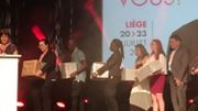Les gagnants du concours de création de mots repartent les bras chargés de cadeaux Les gagnants du concours de création de mots repartent les bras chargés de cadeaux