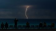 France: rues inondées et circulation des trains perturbée dans le Sud, balayé par des orages France: rues inondées et circulation des trains perturbée dans le Sud, balayé par des orages