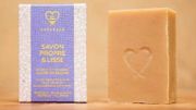 Le savon propre et lisse Le savon propre et lisse