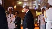 Donald Trump, à son arrivée à l'aéroport de Noi Bai, à Hanoï Donald Trump, à son arrivée à l'aéroport de Noi Bai, à Hanoï