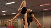 Aurore Mestdag avec un jeune gymnaste Aurore Mestdag avec un jeune gymnaste