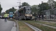 Un tram de la ligne 62 déraille après une collision à Evere: onze blessés légers Un tram de la ligne 62 déraille après une collision à Evere: onze blessés légers