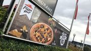La pizza "El Chapo" est à l'affiche, à l'entrée d'un restaurant de la périphérie bruxelloise. La pizza "El Chapo" est à l'affiche, à l'entrée d'un restaurant de la périphérie bruxelloise.