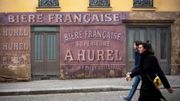 Depuis le confinement, un décor de cinéma fige un coin de Paris sous l'occupation nazie Depuis le confinement, un décor de cinéma fige un coin de Paris sous l'occupation nazie