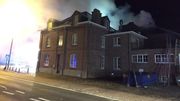 "Bien joué mais trop tôt": l'incendie volontaire au futur centre d'asile à Bilzen a été applaudi. "Une limite franchie" "Bien joué mais trop tôt": l'incendie volontaire au futur centre d'asile à Bilzen a été applaudi. "Une limite franchie"