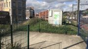 Direction gare de Namur. Ici, le ravel urbain continuera tout droit pour passer au dessus du carrefour vers le CHR. Direction gare de Namur. Ici, le ravel urbain continuera tout droit pour passer au dessus du carrefour vers le CHR.