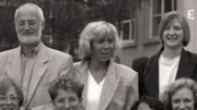 Brigitte Macron, alors enseignante Amiens, avec à sa gauche un collègue qui n'est pas son mari. Brigitte Macron, alors enseignante Amiens, avec à sa gauche un collègue qui n'est pas son mari.