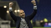 Peter Bosz quitte l'Ajax pour entraîner le Borussia Dortmund Peter Bosz quitte l'Ajax pour entraîner le Borussia Dortmund