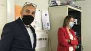 La ministre et le directeur de l'école La ministre et le directeur de l'école