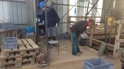 Les archéologues remontent des tonnes de gravats, mélange de craie et de silex, qu'ils vont analyser. Les archéologues remontent des tonnes de gravats, mélange de craie et de silex, qu'ils vont analyser.