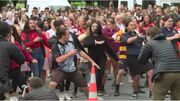 "Je vis! Je meurs!", après le carnage, les Néo-Zélandais dansent le haka "Je vis! Je meurs!", après le carnage, les Néo-Zélandais dansent le haka