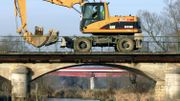 Un homme interpellé pour avoir détruit un immeuble avec une grue à Wandre Un homme interpellé pour avoir détruit un immeuble avec une grue à Wandre