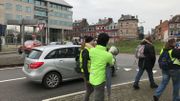 Les quelques personnes présentes autour du rond-point namurois ont respecté une minute de silence Les quelques personnes présentes autour du rond-point namurois ont respecté une minute de silence