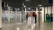 À la sortie de l'Eurostar à Bruxelles-midi, 8 agents douaniers sont prêts à contrôler le contenu de vos valises ce 1er janvier 2021. À la sortie de l'Eurostar à Bruxelles-midi, 8 agents douaniers sont prêts à contrôler le contenu de vos valises ce 1er janvier 2021.