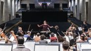 L'orchestre symphonique de Flandre dirigé pour la première fois par une femme L'orchestre symphonique de Flandre dirigé pour la première fois par une femme