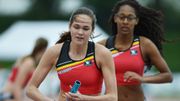 Nenah de Coninck lors des relais 4x400m en 2013 à Oordegem Nenah de Coninck lors des relais 4x400m en 2013 à Oordegem