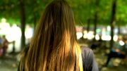 Tout a commencé par le témoignage d'une jeune femme qui a perdu de l'argent. Elle n'arrive pas à le récupérer. Tout a commencé par le témoignage d'une jeune femme qui a perdu de l'argent. Elle n'arrive pas à le récupérer.