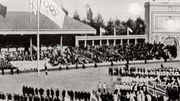 Le drapeau olympique dans le stade d'Anvers, en 1920 Le drapeau olympique dans le stade d'Anvers, en 1920
