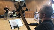 Jérôme, bassiste, participe au stage pour la troisième fois avec sa fille Léa Jérôme, bassiste, participe au stage pour la troisième fois avec sa fille Léa
