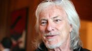 Hugues Aufray : "Je suis un peu lent pour écrire des chansons" Hugues Aufray : "Je suis un peu lent pour écrire des chansons"